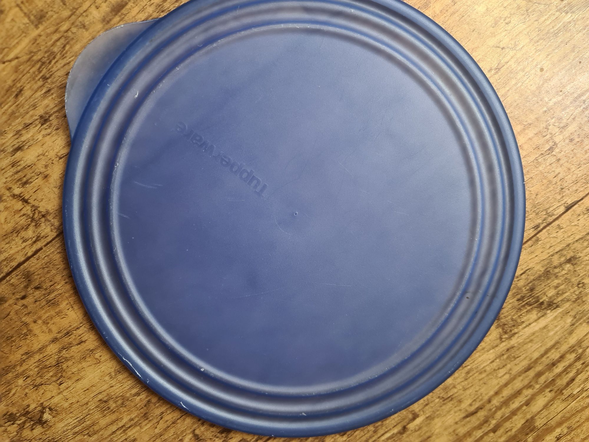 Крышка для блюда Tupperware