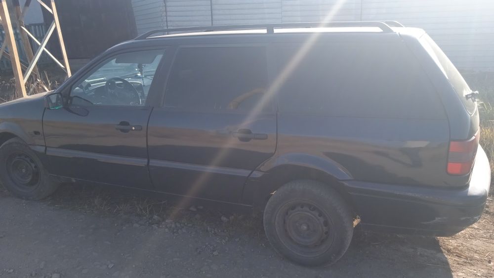 Автомобиль Фольксваген Пассат б4