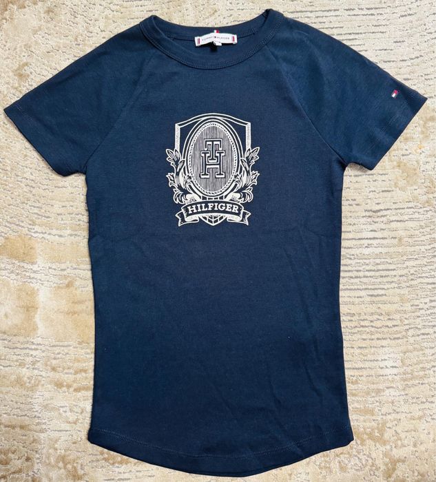 Tricou femei Tommy Hilfiger nou fara eticheta madura Xs