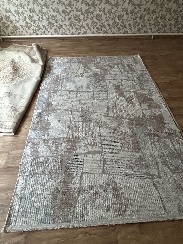 Продается ковры разные