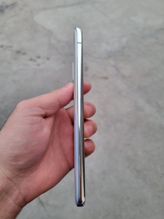 Samsung A90 Сотилади