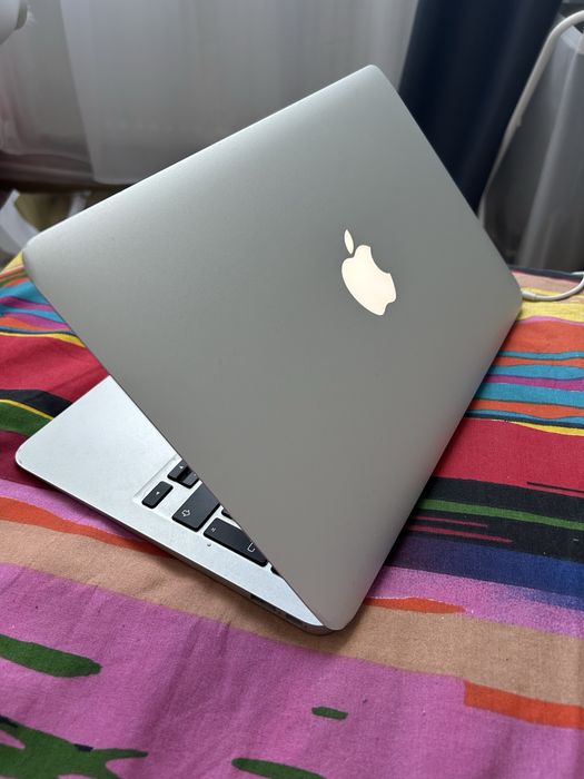 MacBook Air 2011