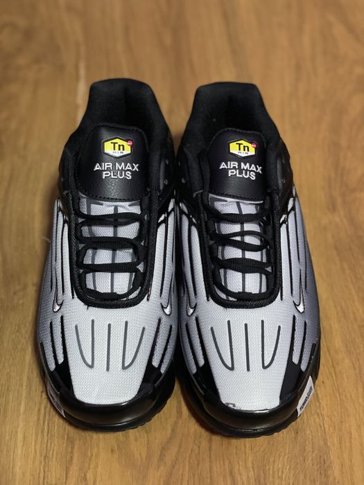 Adidasi Nike Tuned Air