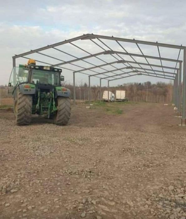 Vând hală metalică 10 m cu 40 cu 4 m