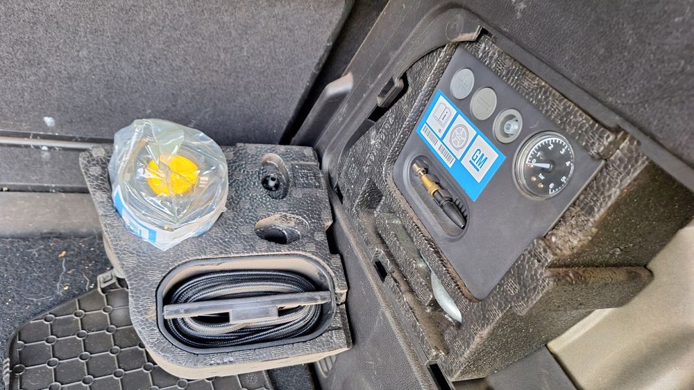 Opel Meriva 1.4i 100кс на части