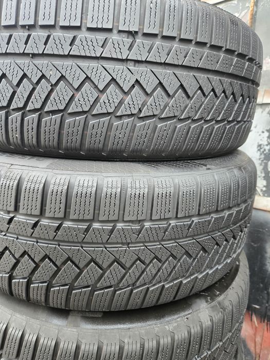 4бр. 215 55 17 Continental зимни.