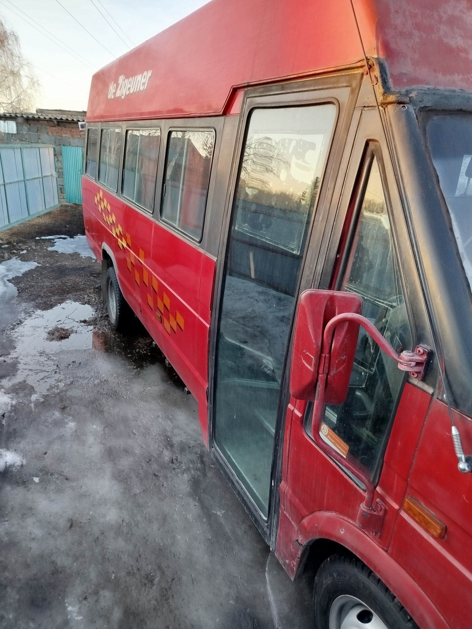 Продам микро автобус.