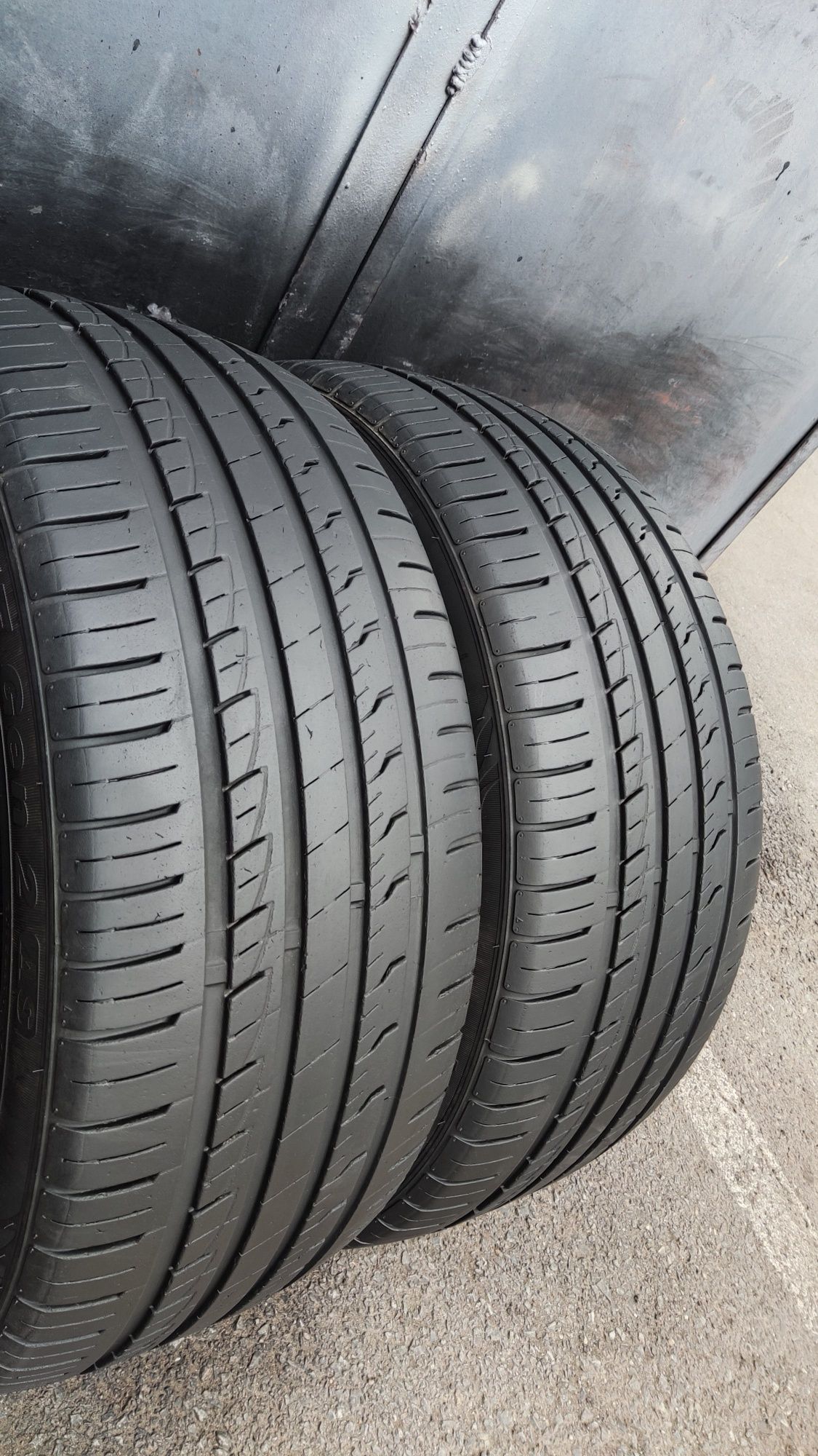 2бр. летни гуми 245/45/19 Ironman
dot23
7mm
Добро състояние без лепенк