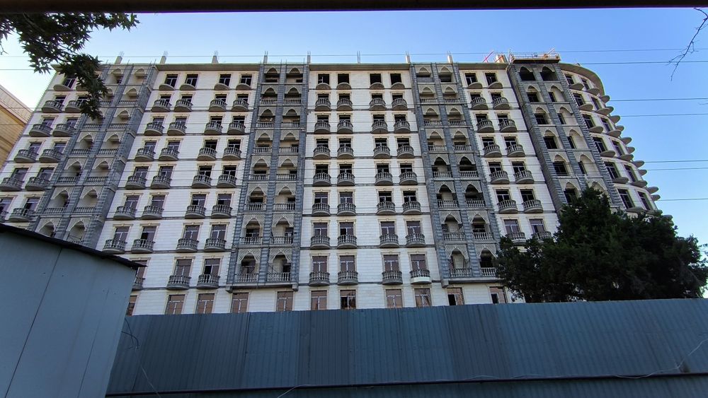 Срочно 2/9/11, экобазар. 35кв.м. новостройка, коробка.