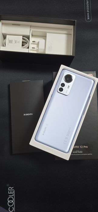 Xiaomi 12 Pro 5G (12GB RAM, 256GB)