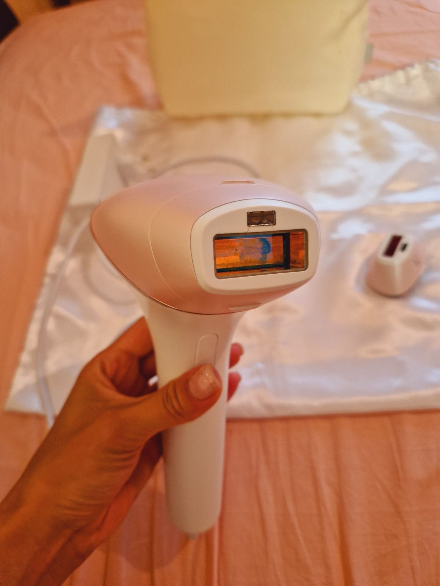НАМАЛЕН! Фотоепилатор PHILIPS Lumea Prestige