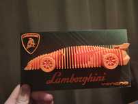 3D принтиран макет на Lamborghini veneno