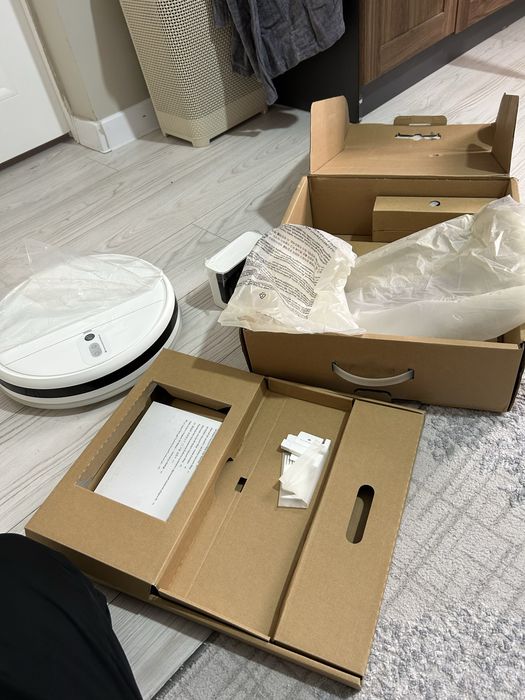 Продам Робот-пылесос