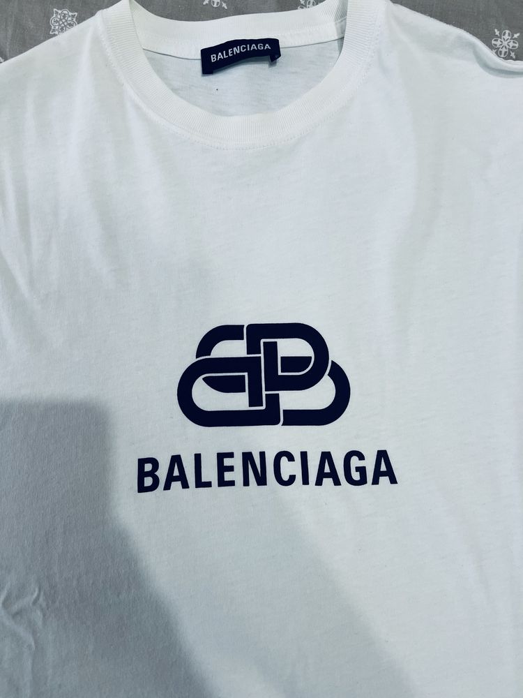 Tricou Balenciaga