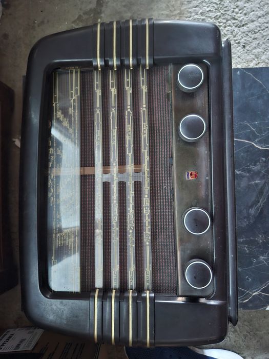 Radio Philips vechi 1940 model B X485AV