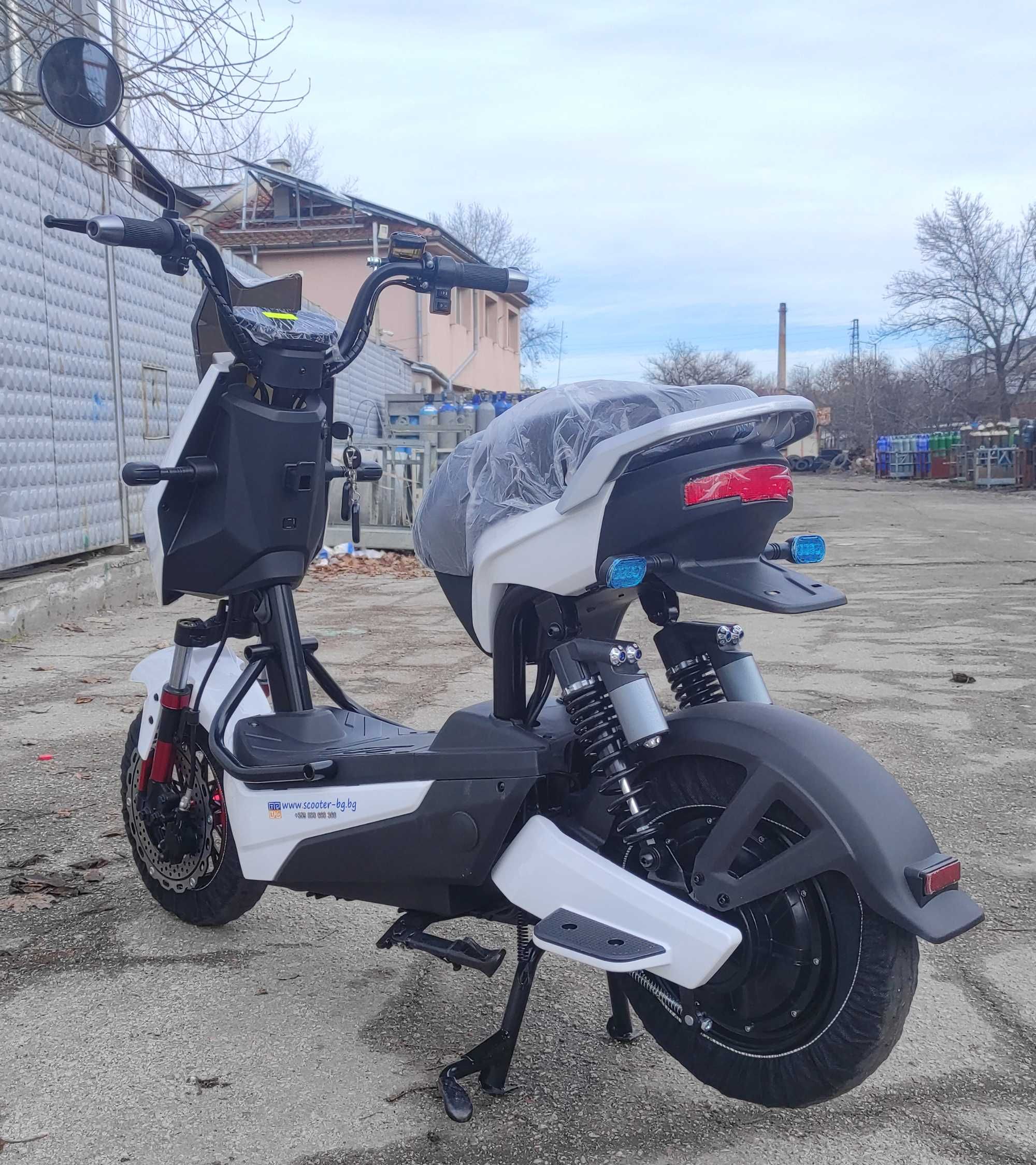 Електрически скутер EcoWay модел YC-H 800W мотор  в бяло