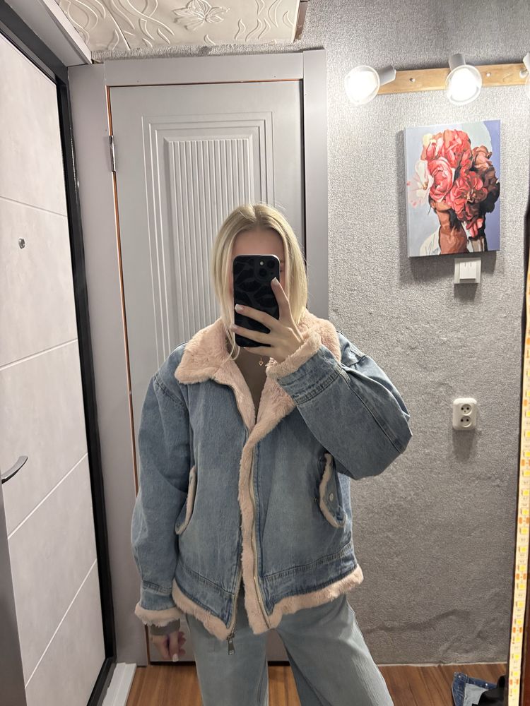 Продаю верхнюю одежду