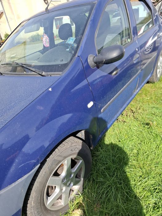 Vând logan 2006 motor 14 benzina