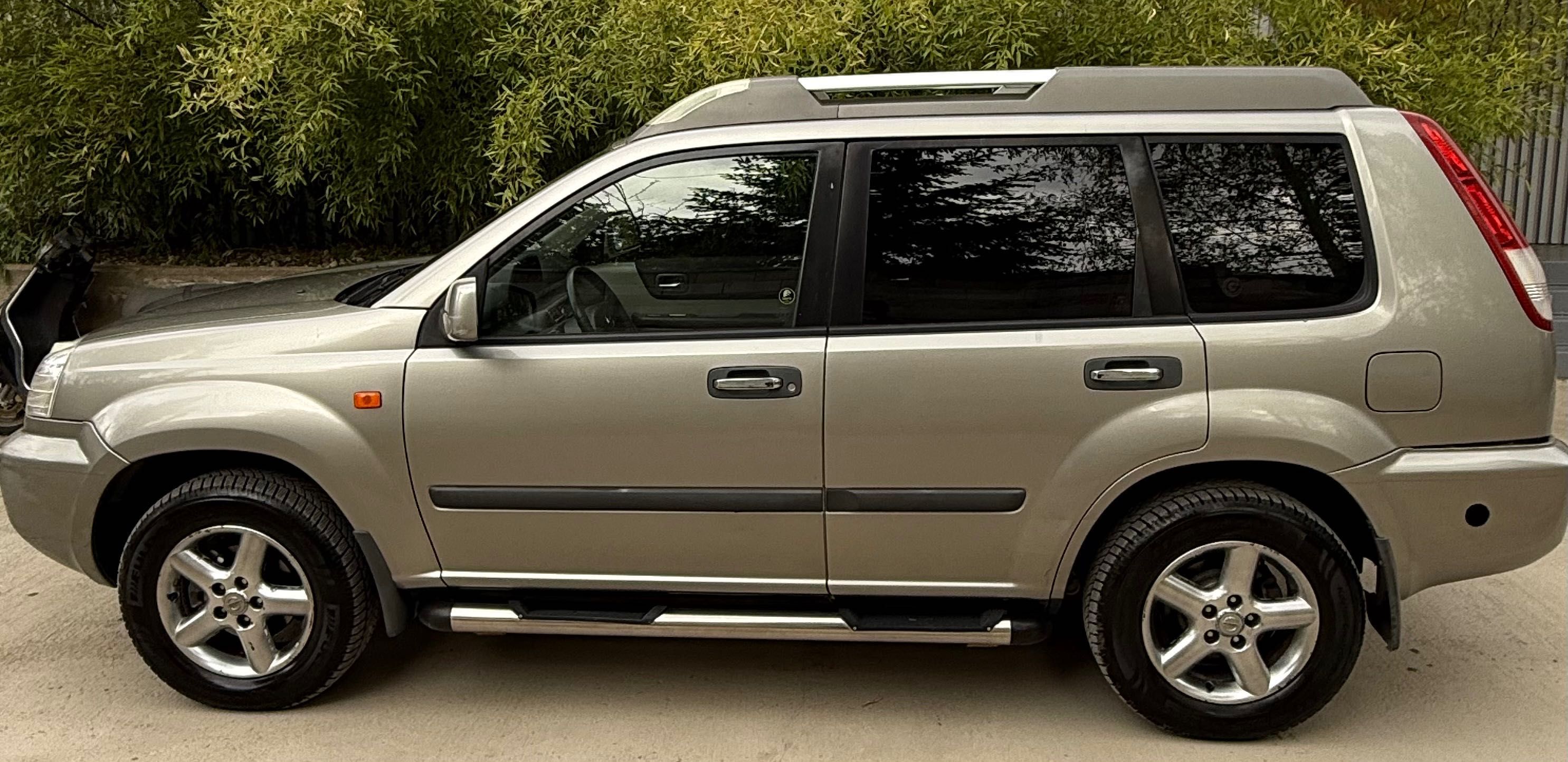 Nissan X-Trail 2003 4X4 2.5 бензин, ръчни скорости
