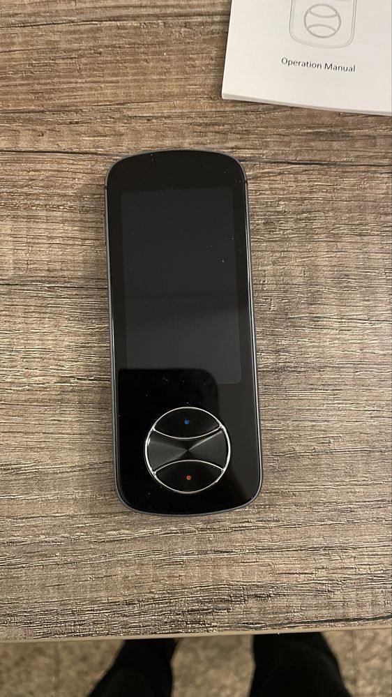 AI Voice Translator – Чисто нов гласов преводач с кутия и зарядно