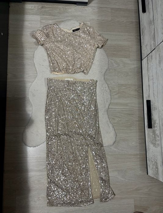 Сет от две части с пайети