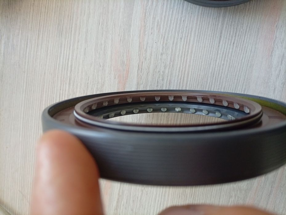 Резиновый пластик
Резиновый пластиковый уплотнитель 47×84

Резиновый п