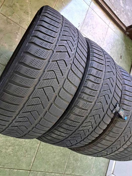 4 anvelope 235/45 R18 Pirelli dot 2021/2022