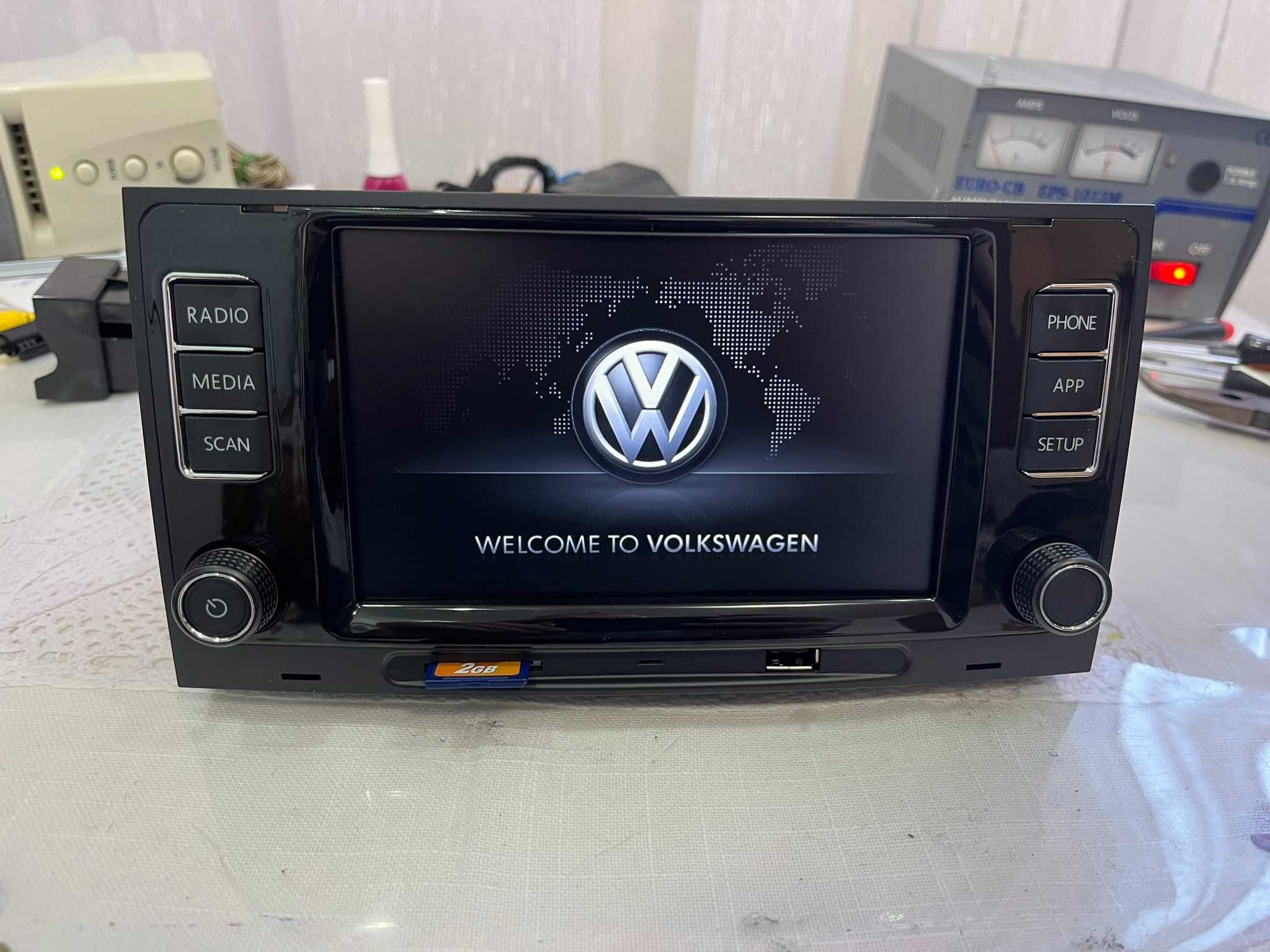 Navi RCD 880 vw pentru Caravelle,Touareg,T5