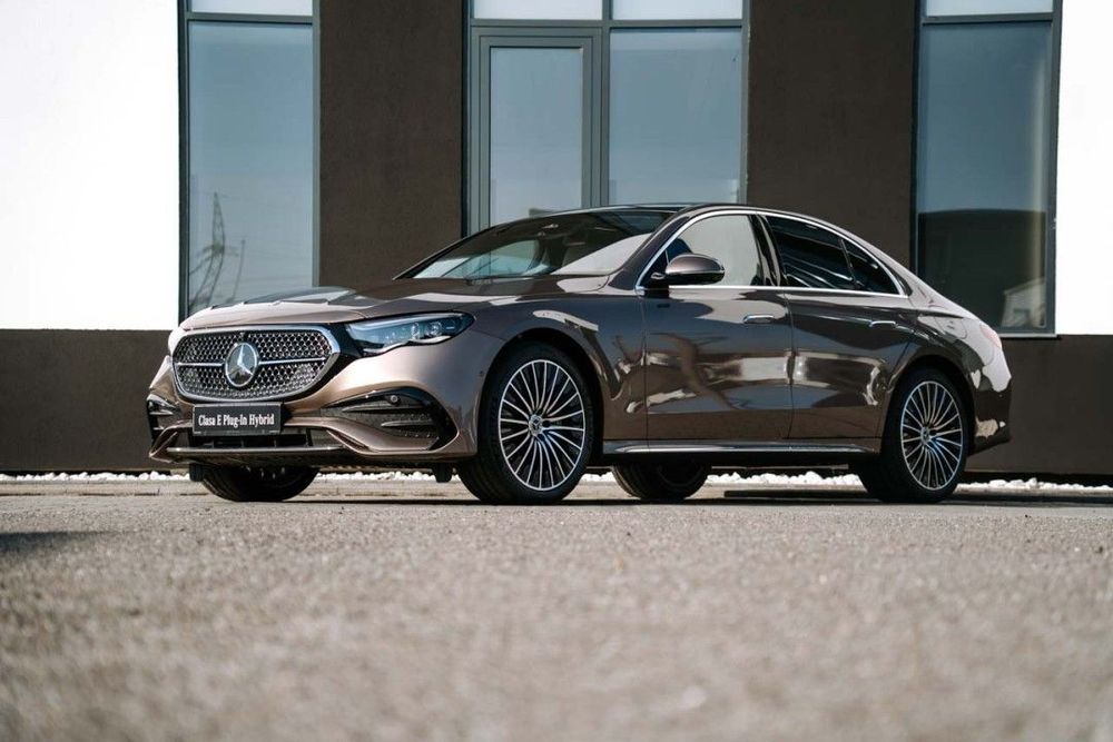 Mercedes-Benz E Mercedes-Benz E 300 e 4MATIC Limuzina cu tehnologie EQ hybrid