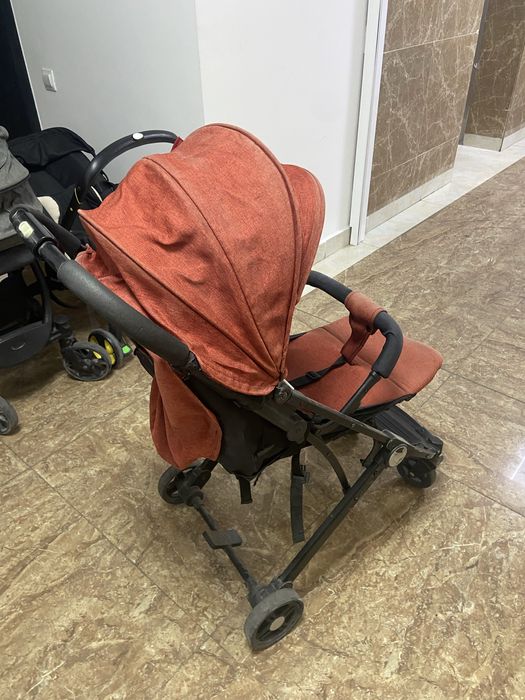 Отдам коляску даром