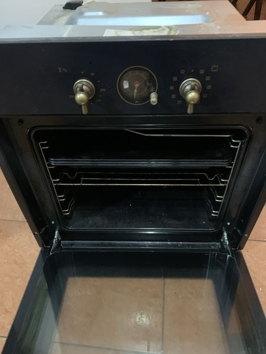 Vand cuptor utilizat