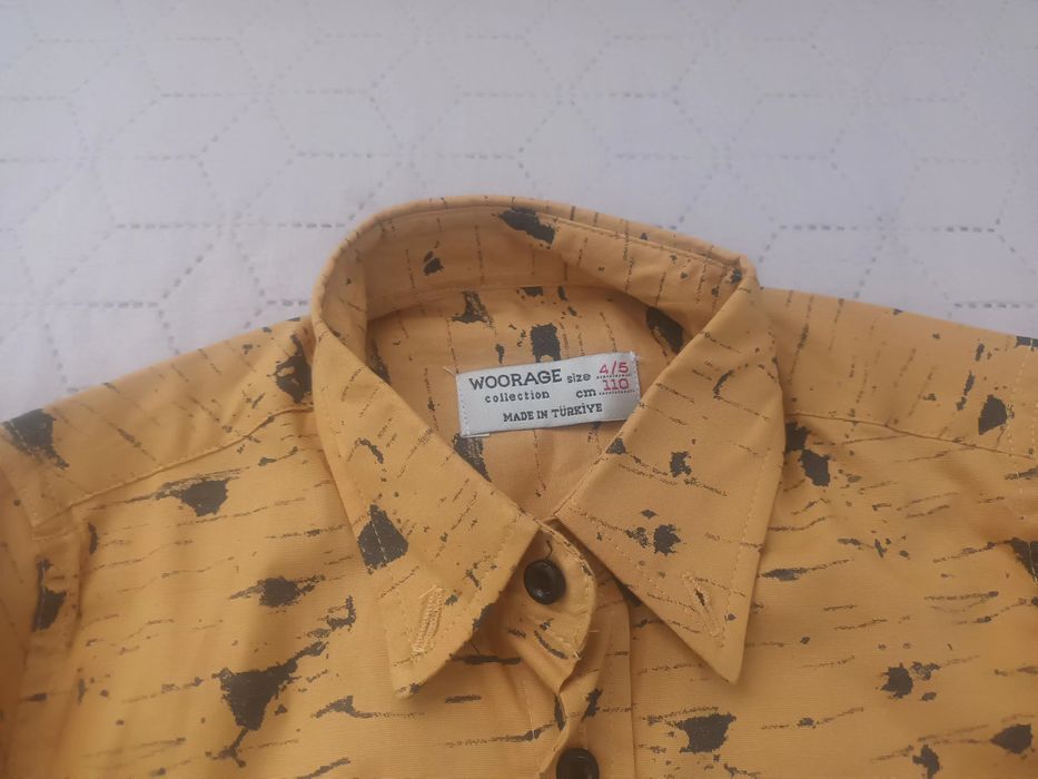 Продавам детска риза за момче