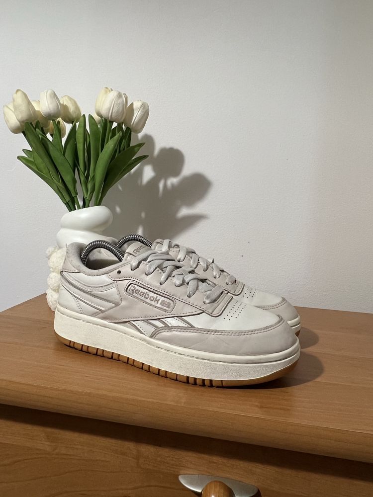Оригинални маратонки Reebok 38.5