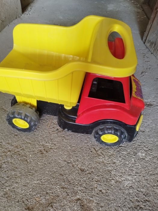 Детско камионче ***