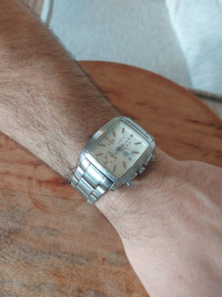 Casio Edifice WR 100M часовник