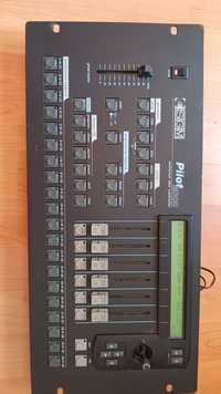GSM Pilot 2000 universal dmx controller