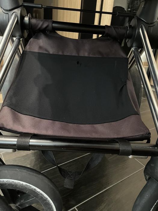 Cybex Priam (шаси + кош за новородено)