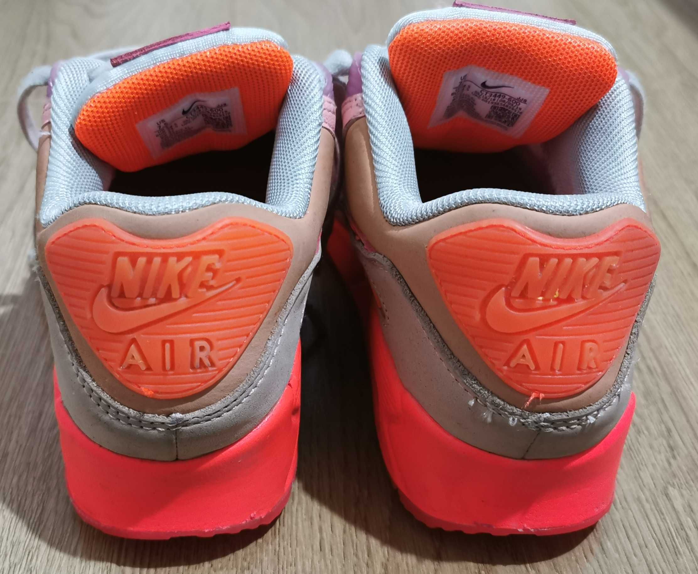 Nike WMNS Air Max 90 Premium Bright Crimson/Pure Platinum 38.5