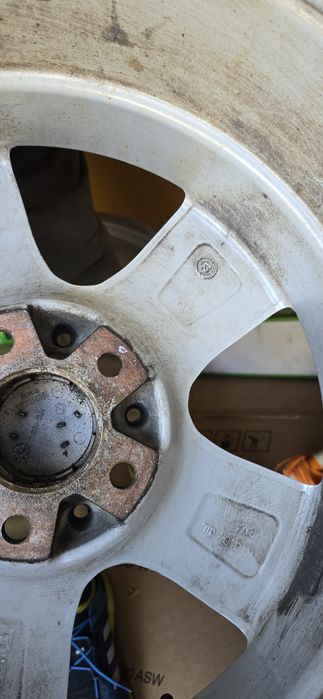 Джанти "17" на MERCEDES  с зимни гуми