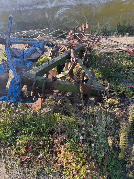 Плуг 4 корпусен за Тк80, Беларус