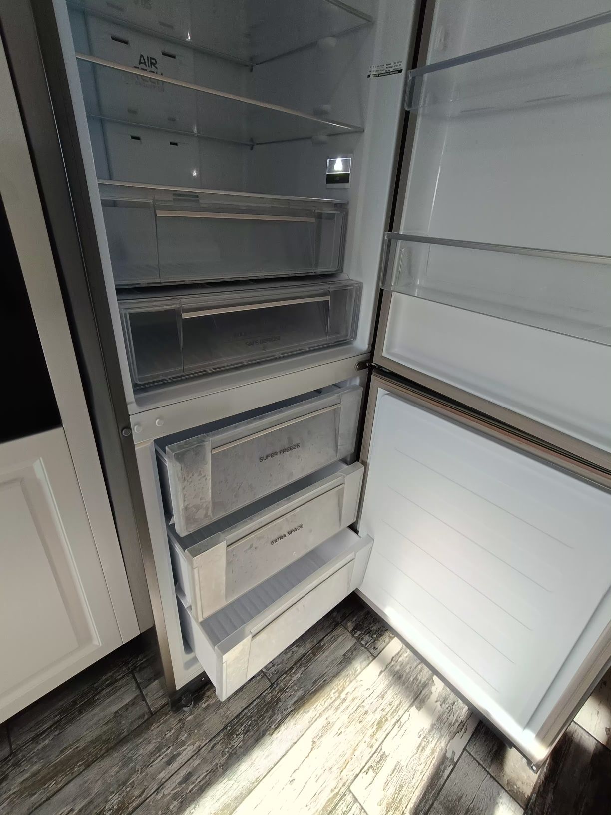 Combina frigorifica/frigider 2 uși/congelator Hotpoint Ariston de 444L
