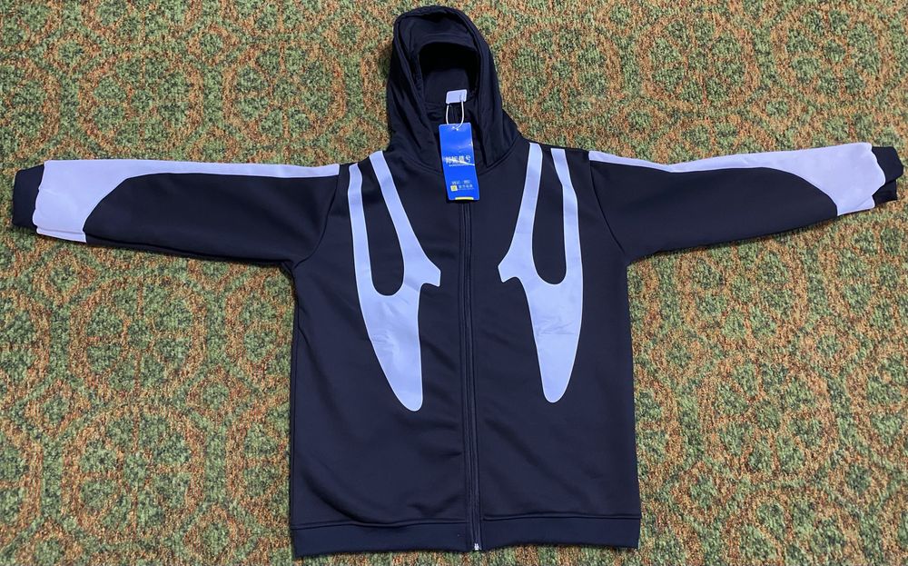 Продам кофту с балаклавой