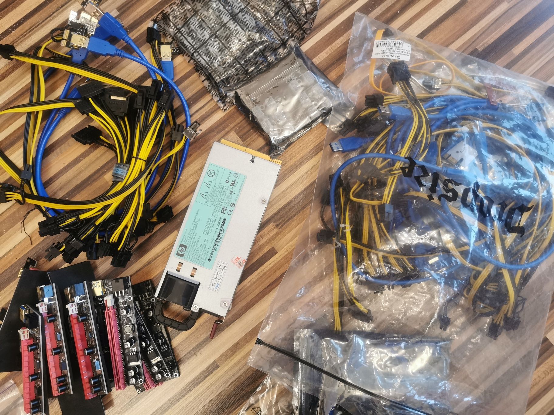 Крипто миньор захранване райзъри Crypto Mining