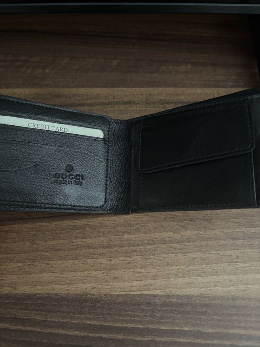 Портфейл Gucci.