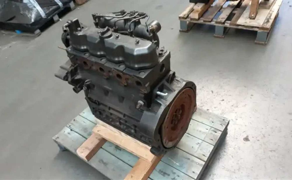 Motor Kubota V1902 - Piese de motor Kubota