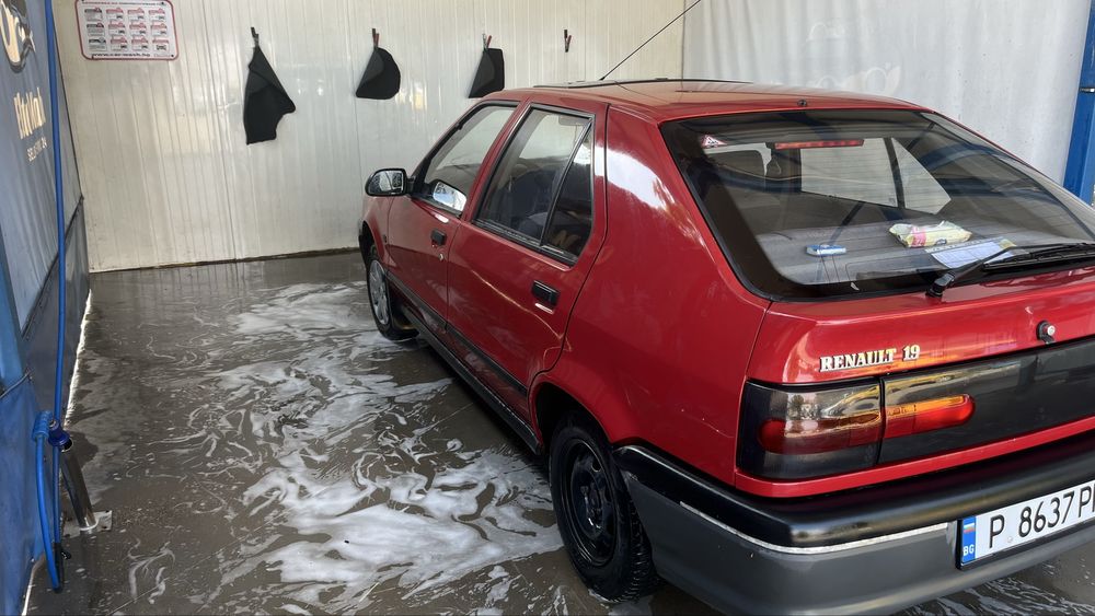 Renault 19 1,7 бензин