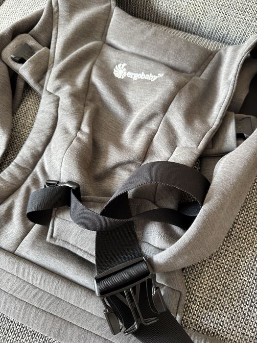 Stem de purtare ergobaby embrace