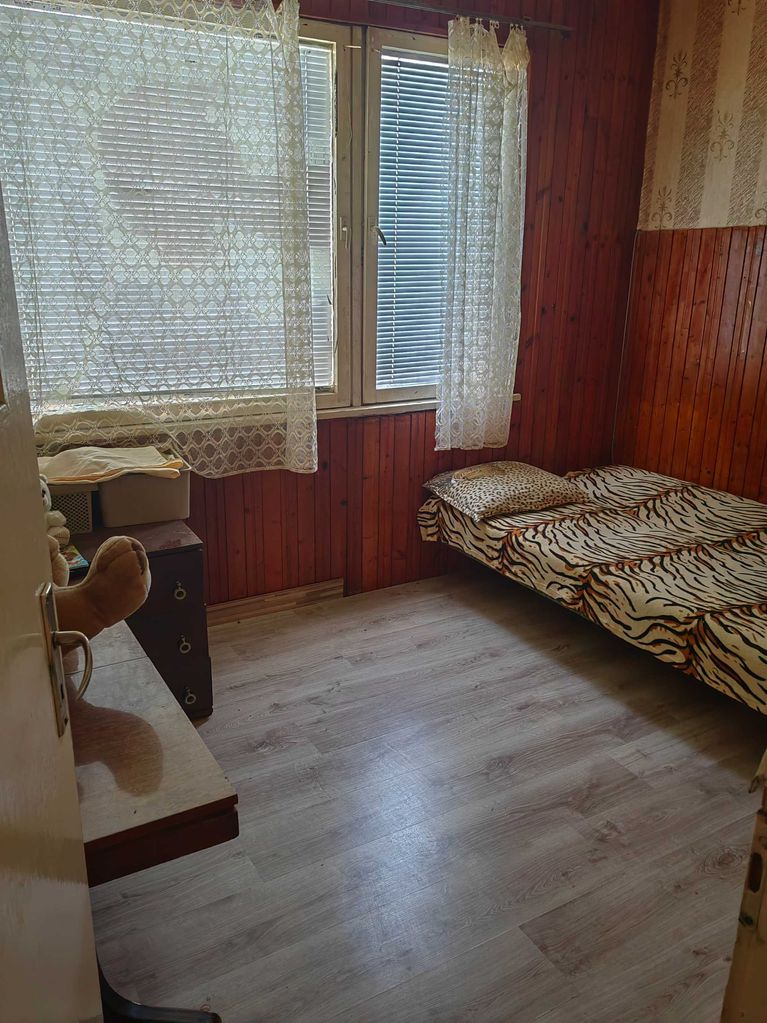Продава се Двустаен апартамент в Търговище, Промишлена зона - 62 кв.м за 1152 €/кв.м - Снимка #6