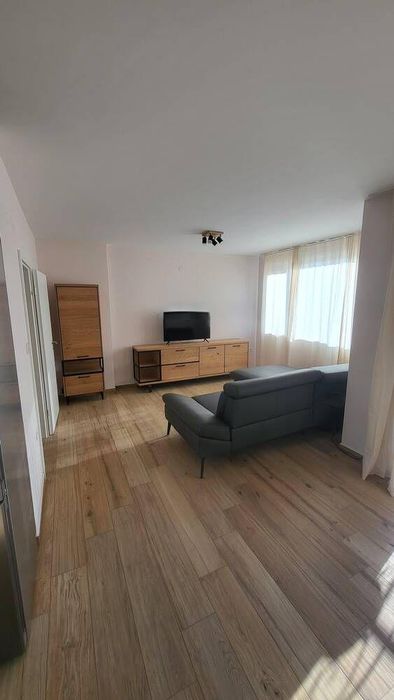 Двустаен апартамент в района на Коматевски възел