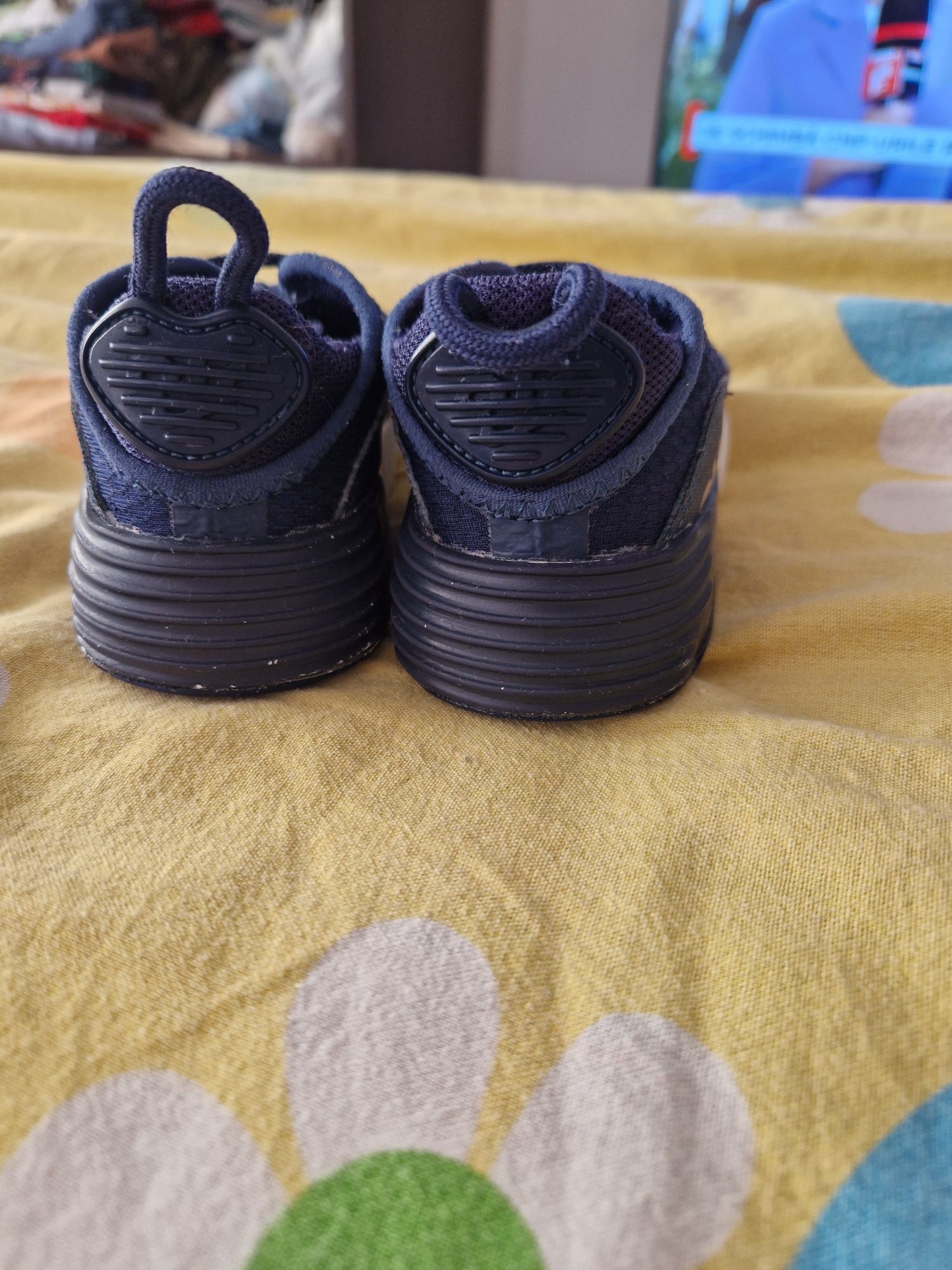 Adidasi nike copii